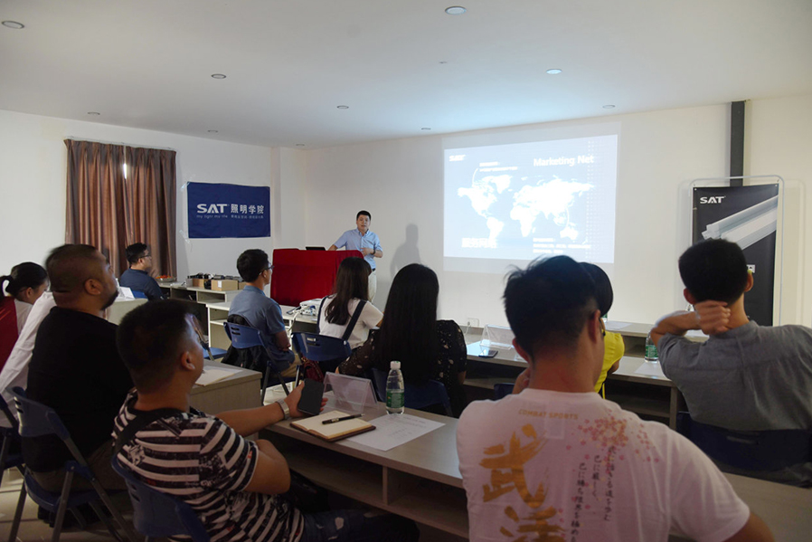 SAT Lighting | Light and Design - Interior Designer Salon (Zhongshan)